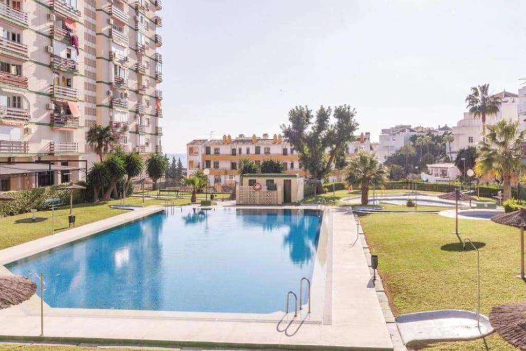 Estudio Con Vista Al Mar A 200 Mts De La Playa Бенальмадена Екстер'єр фото