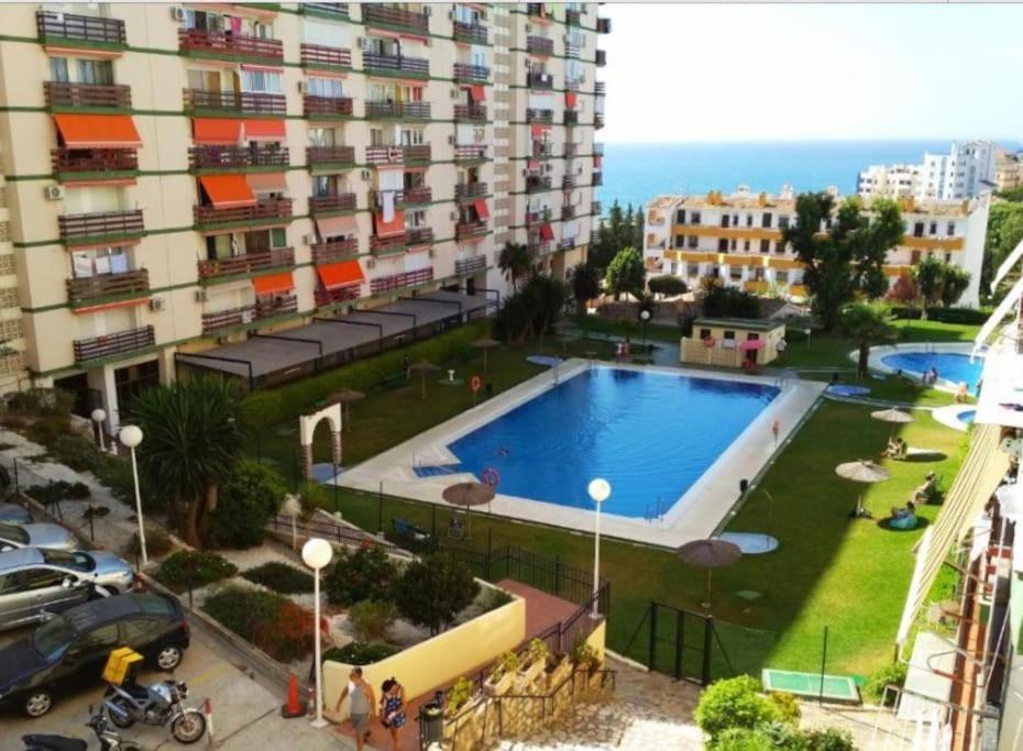 Estudio Con Vista Al Mar A 200 Mts De La Playa Бенальмадена Екстер'єр фото